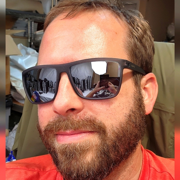 Meet your Posher, Matt - Picture 1 of 3